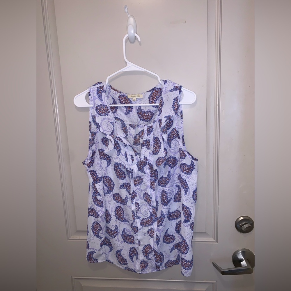 Skies Are Blue Women’s Blue Paisley Ruffled Tank Top Size L